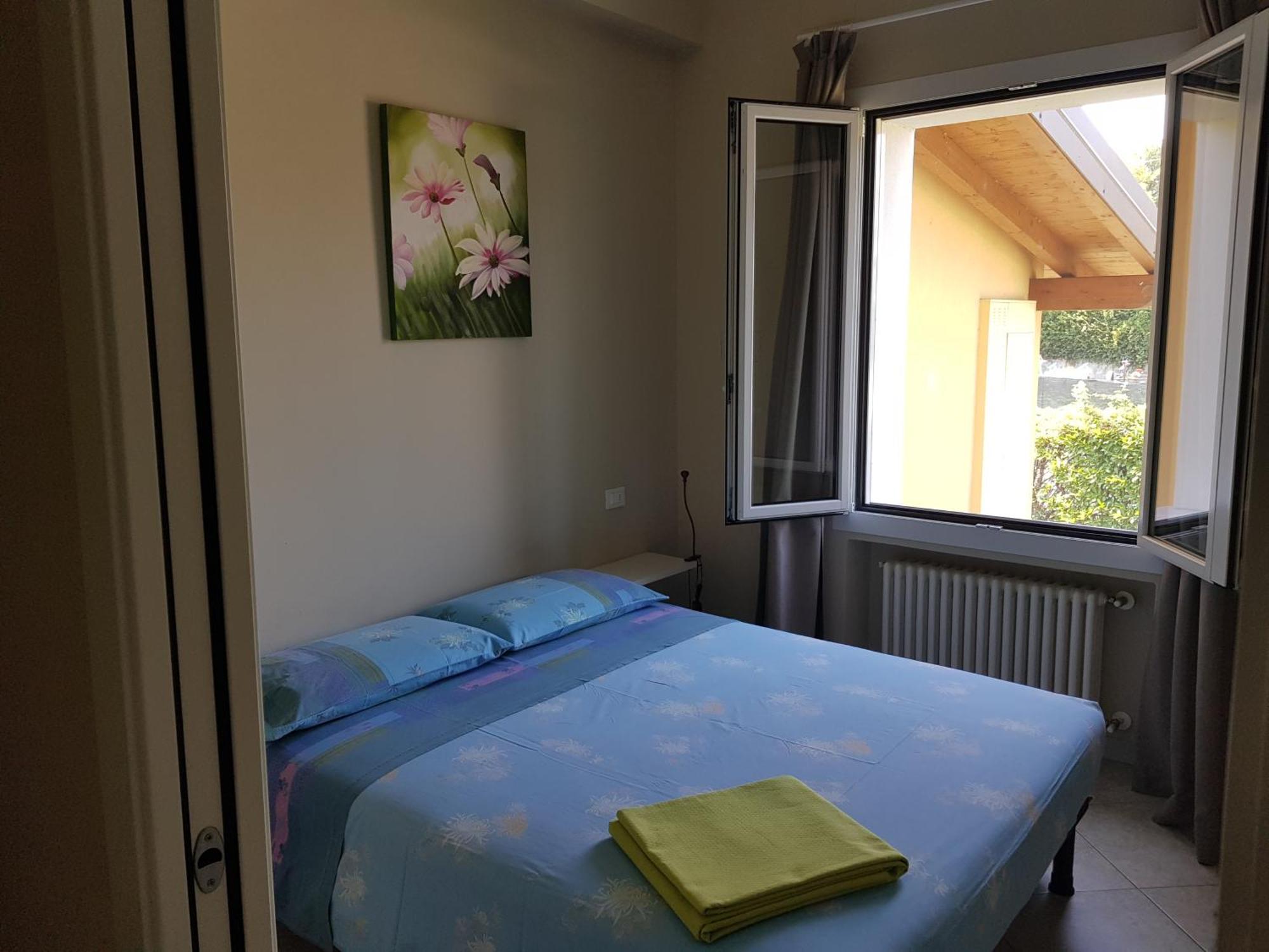 Graziosa Al Porto Villa Moniga del Garda Bagian luar foto